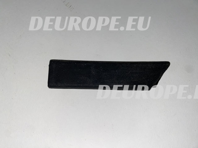 FRT R/STRIP F/FDR LH