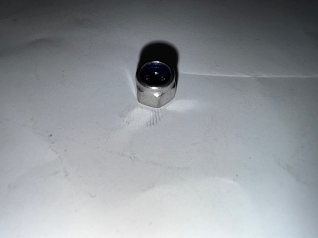 NYLOC NUT M5